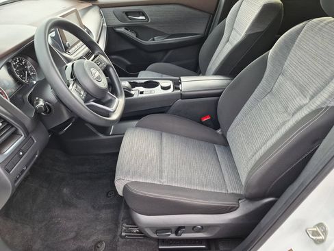 Used 2023 Nissan Rogue SV AWD/4WD image 11