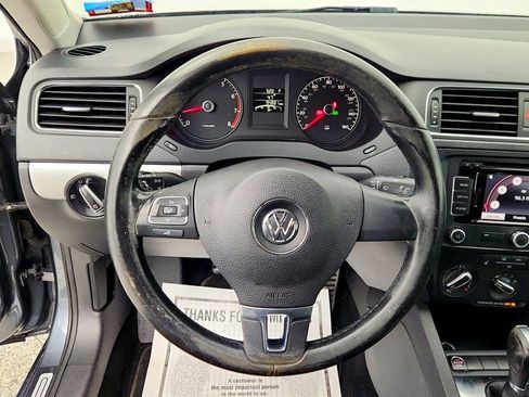 Used 2011 Volkswagen Jetta SEL image 14