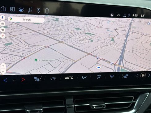 New 2026 Chevrolet Equinox EV LT image 18