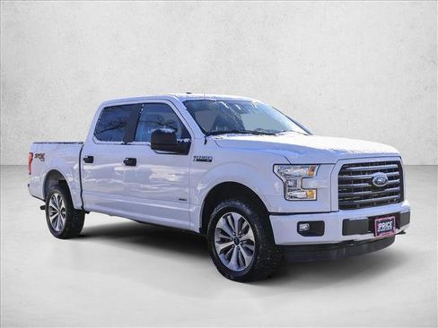Used 2017 Ford F150 XL w/ Equipment Group 101A Mid image 3