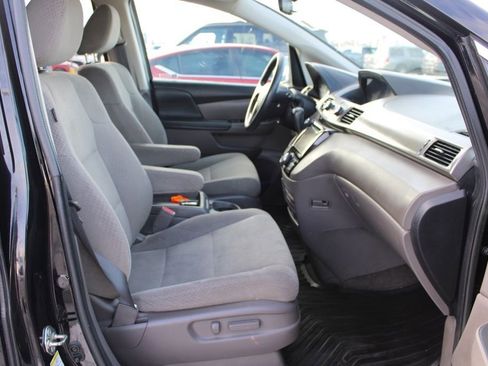 Used 2016 Honda Odyssey SE image 19