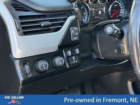 Used 2018 GMC Yukon XL SLT w/ Premium Edition AWD/4WD image 14