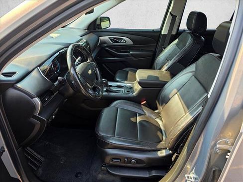Used 2018 Chevrolet Traverse LT AWD/4WD image 24