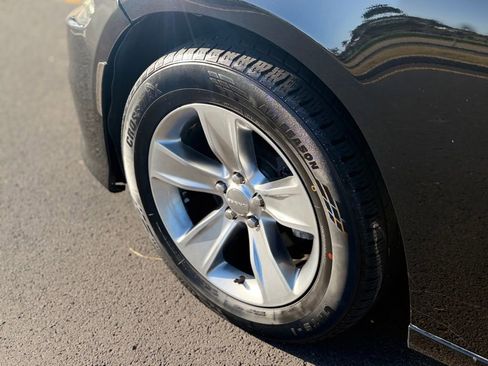 Used 2015 Dodge Charger SE w/ Sport Appearance Group RWD image 9