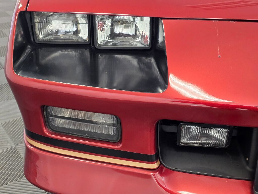 Used 1988 Chevrolet Camaro IROC-Z RWD image 31
