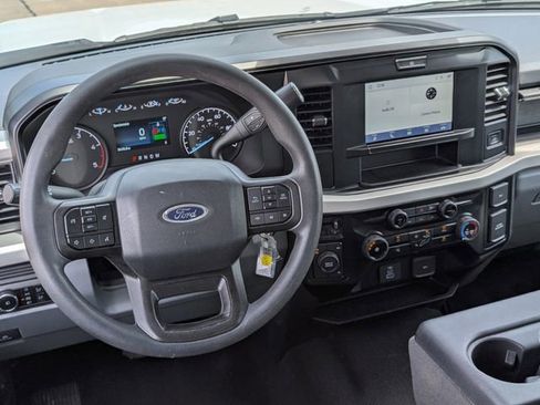 Used 2025 Ford F250 XLT AWD/4WD image 13