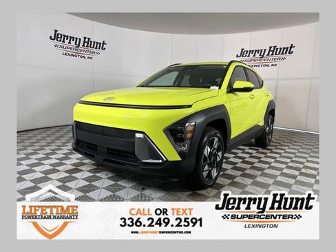 Used 2025 Hyundai Kona SEL image 1
