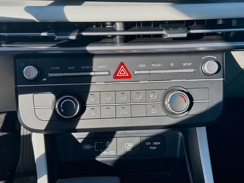 New 2026 Hyundai Tucson SE image 12