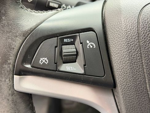 Used 2014 Chevrolet Cruze LT FWD image 14