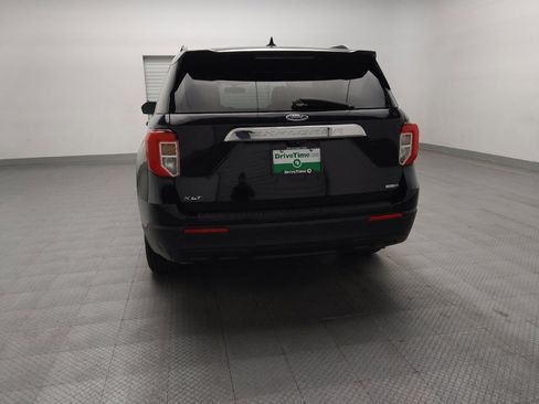 Used 2020 Ford Explorer XLT image 6
