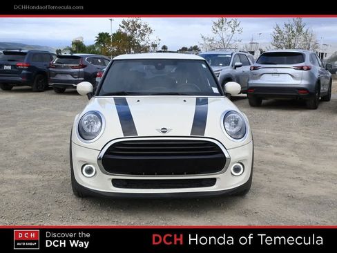 Used 2021 MINI Cooper 2-Door Hardtop image 2
