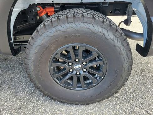 Used 2025 Ford F150 Raptor image 8