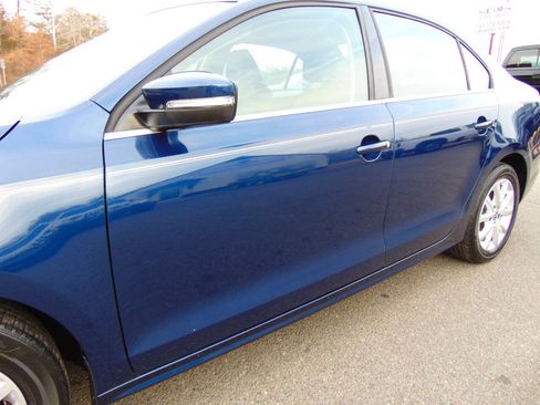 Used 2014 Volkswagen Jetta SE image 28