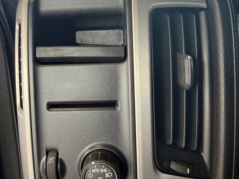 Used 2014 GMC Sierra 1500 SLE w/ SLE Value Package image 30