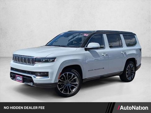 Used 2022 Jeep Grand Wagoneer Series III w/ HD Trailer Tow Package AWD/4WD image 1