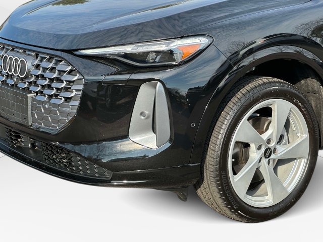 Certified 2026 Audi Q5 Premium Plus w/ Premium Plus AWD/4WD image 8