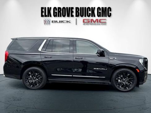 Used 2024 GMC Yukon Denali Ultimate AWD/4WD image 3
