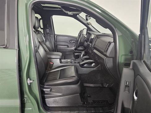 Used 2022 Nissan Frontier PRO-4X w/ Pro-4X Premium Package image 14