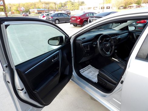 Used 2014 Toyota Corolla LE Premium image 12