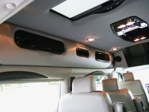 Used 2021 Ford Transit 150 Low Roof AWD image 19
