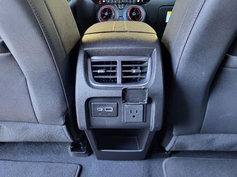 Used 2025 Chevrolet Blazer RS FWD image 28