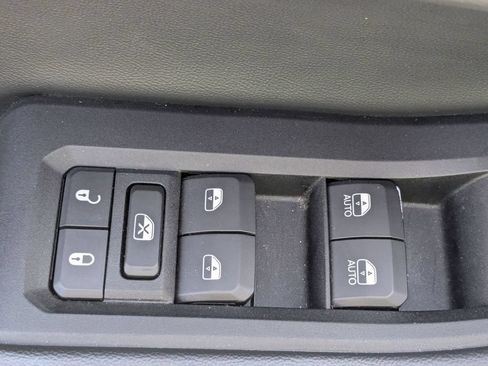 Used 2022 Jeep Grand Cherokee L Laredo AWD/4WD image 13