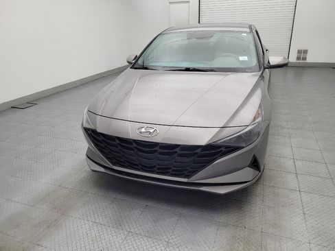 Used 2023 Hyundai Elantra SEL w/ Preferred Accessory Package FWD image 15
