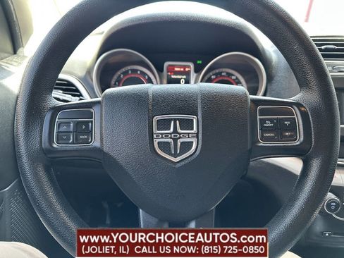 Used 2020 Dodge Journey SE image 30