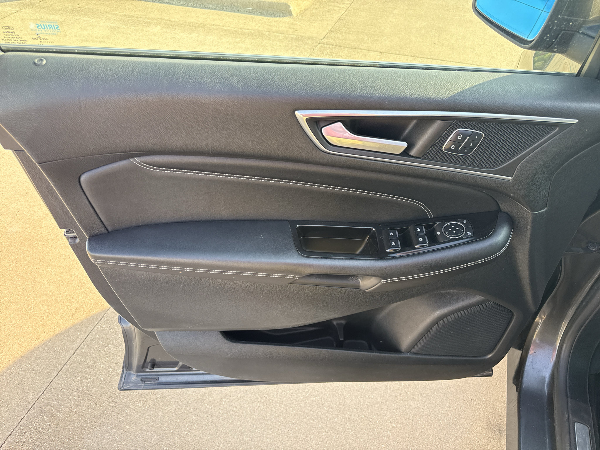Used 2015 Ford Edge Titanium w/ Equipment Group 301A AWD/4WD image 7