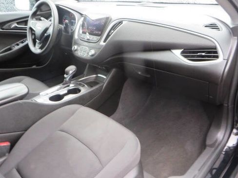 Used 2024 Chevrolet Malibu LT FWD image 16