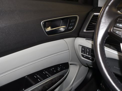 Used 2019 Acura TLX w/Advance Pkg image 37