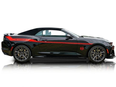 Used 2022 Chevrolet Camaro ZL1 RWD image 2