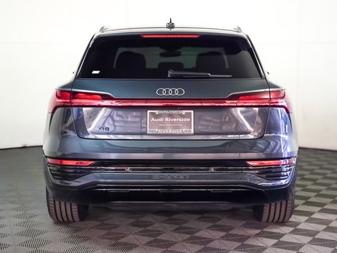 Used 2024 Audi Q8 e-tron Premium Plus w/ Premium Plus Package image 13