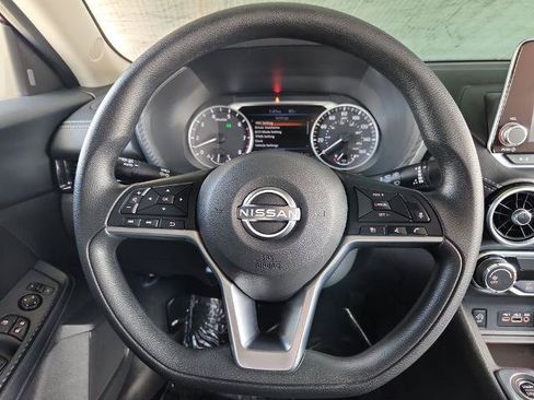 Certified 2025 Nissan Sentra SV FWD image 23