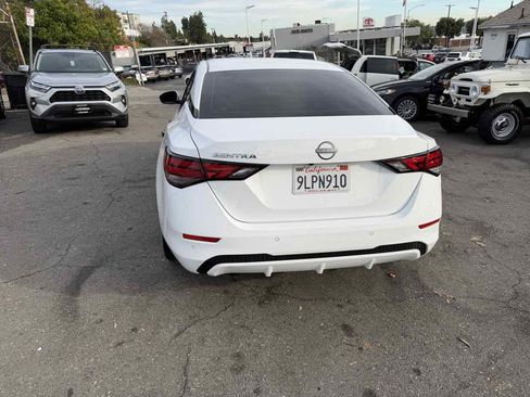 Used 2024 Nissan Sentra S image 5