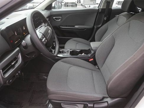 Certified 2025 Kia K4 LX image 18