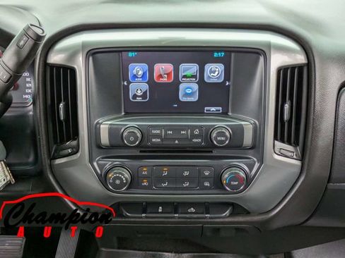 Used 2018 Chevrolet Silverado 1500 LT AWD/4WD image 21