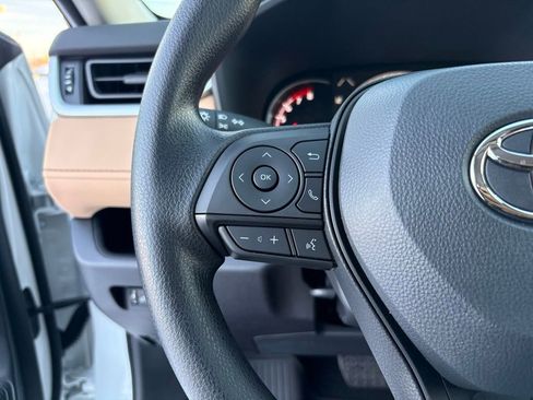 Used 2025 Toyota RAV4 XLE image 23