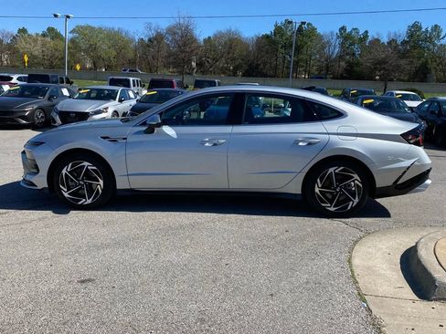 New 2026 Hyundai Sonata SEL FWD image 4