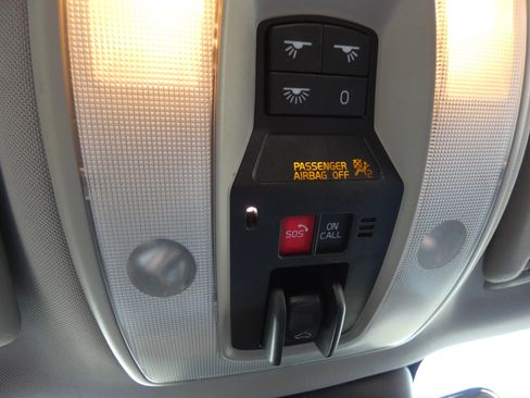 Used 2017 Volvo XC60 T5 Dynamic w/ Preferred Option Package image 59