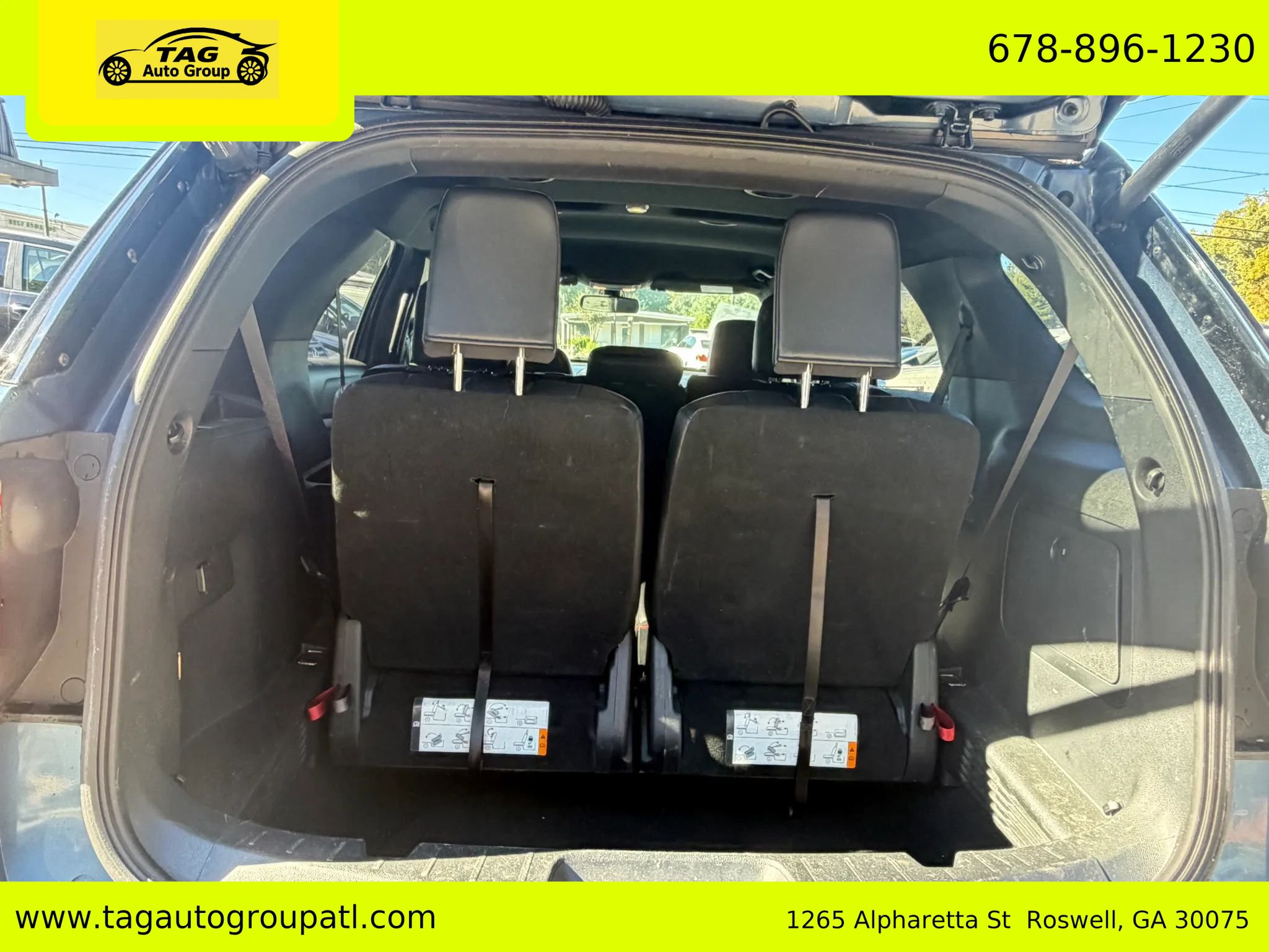 Used 2019 Ford Explorer XLT w/ Equipment Group 202A AWD/4WD image 7