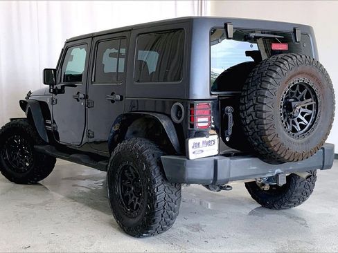 Used 2015 Jeep Wrangler Unlimited Sport image 9