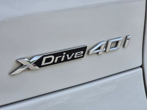 Used 2022 BMW X5 xDrive40i w/ M Sport Package AWD/4WD image 8