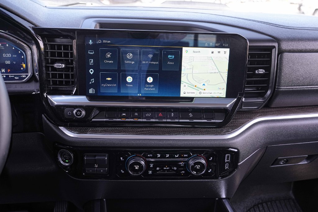 Used 2025 Chevrolet Silverado 1500 LT Trail Boss w/ Convenience Package II AWD/4WD image 30