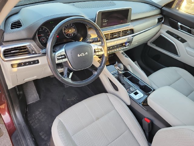 Used 2022 Kia Telluride EX w/ EX Premium Package AWD/4WD image 8