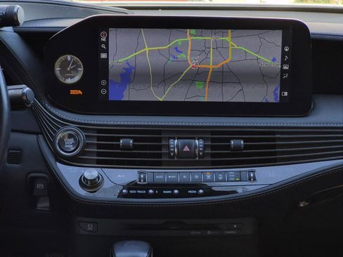 Used 2021 Lexus LS 500 image 33