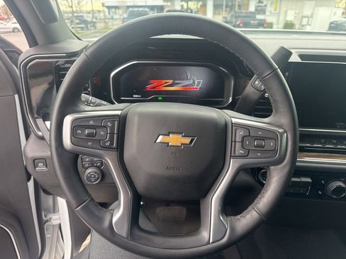 Used 2025 Chevrolet Silverado 3500 LT w/ All Star Edition image 9