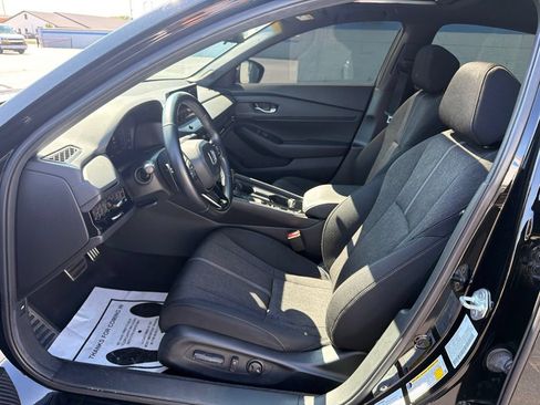 Used 2023 Honda Accord Sport image 17