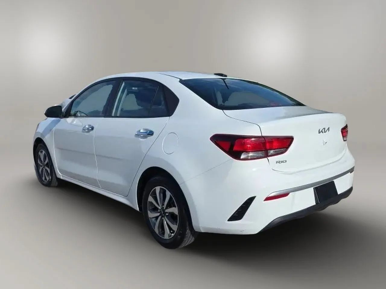 Used 2023 Kia Rio S w/ Technology Package FWD image 6