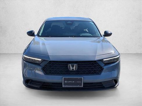 Used 2023 Honda Accord Sport image 3